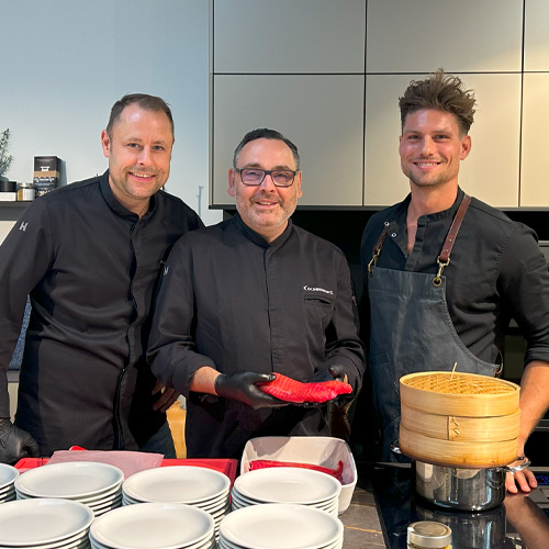 Mit Christian Müller („Kochmomente“, Bochum) und Gerald Kortmann („The Taste“) beim Herbst-Event „Purple Nights“